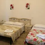 לינה וארוחת בוקר Sweet פיזה