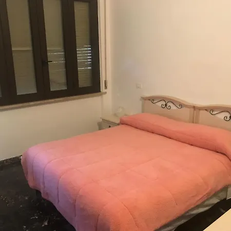 לינה וארוחת בוקר Sweet פיזה